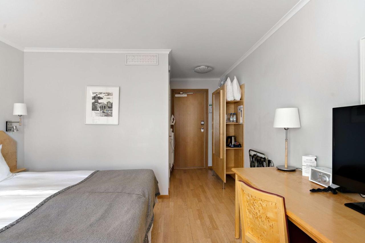 Standard Queen Room,1309972942:JPEG